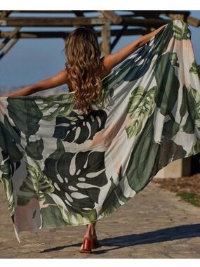 Tropical Leaf Print Maxi Cover-Up - Green & White